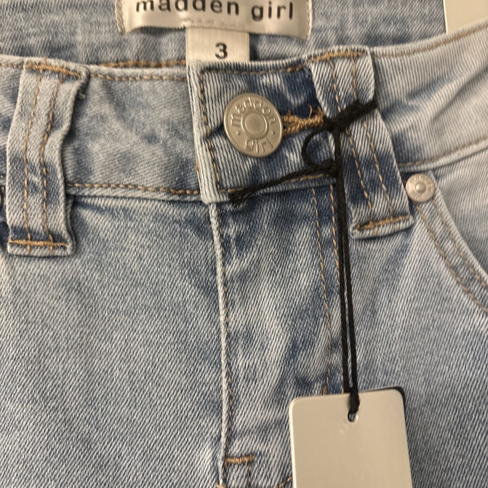 Madden Girl Mid Rise Boot Cut Jeans Light Wash Juniors Size 3 - Picture 3 of 16